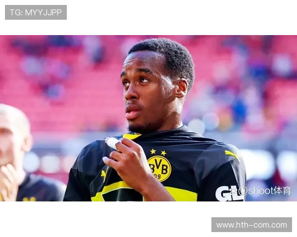 楚克乌梅卡场均2.3次关键传球，成多特进攻发动机